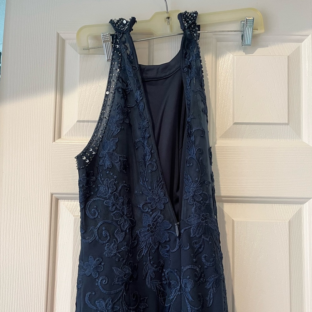 Azazie Tyra Gown - Picture 4 of 6
